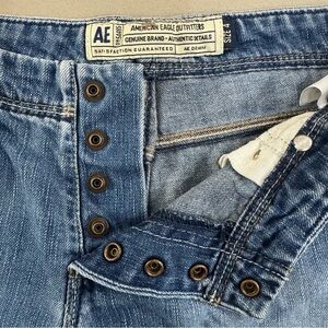American Eagle Denim Shorts Size 4 Blue